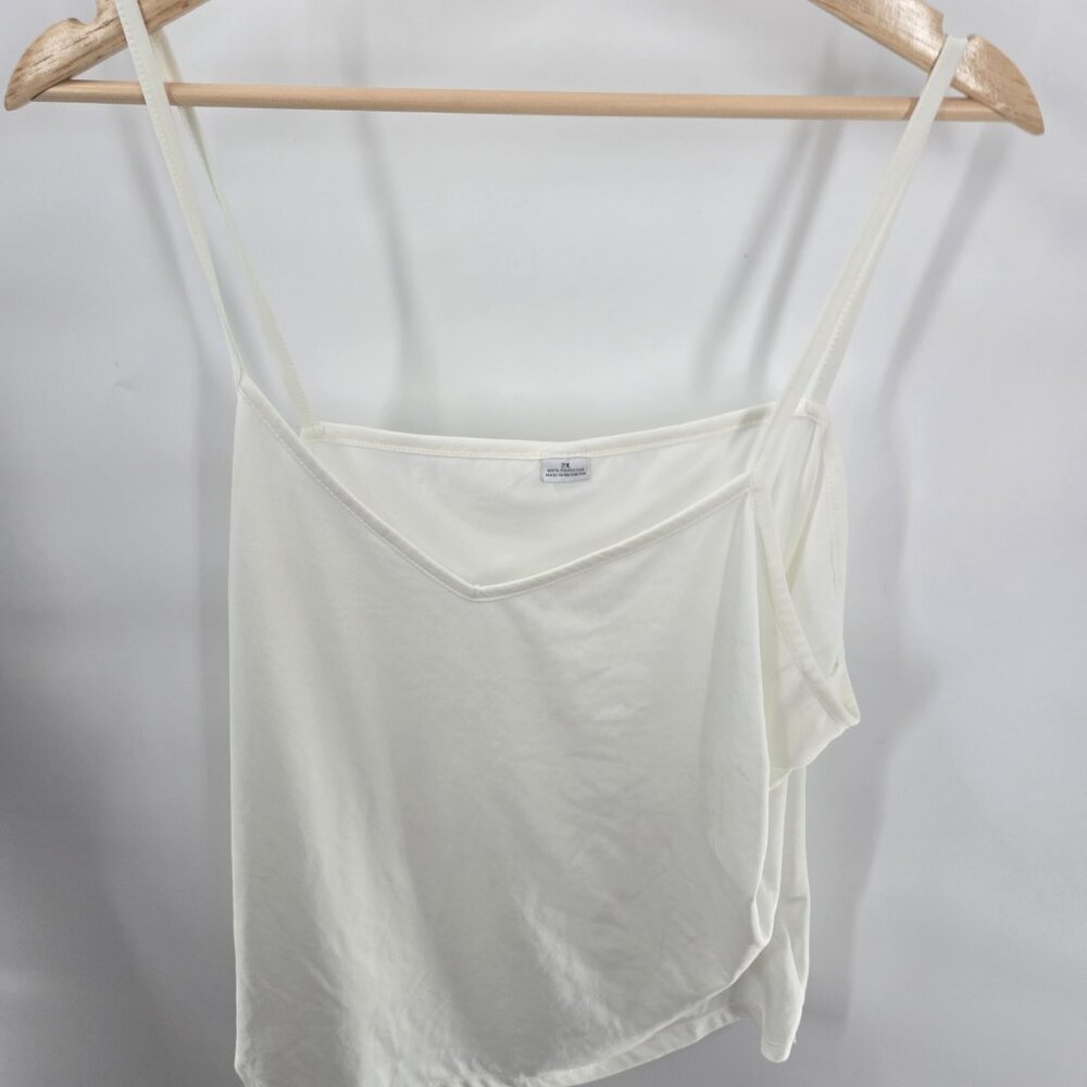 Bundle of 2 Shapewear Beige Tanks & 1 White Cami 2x - Picture 2 of 15